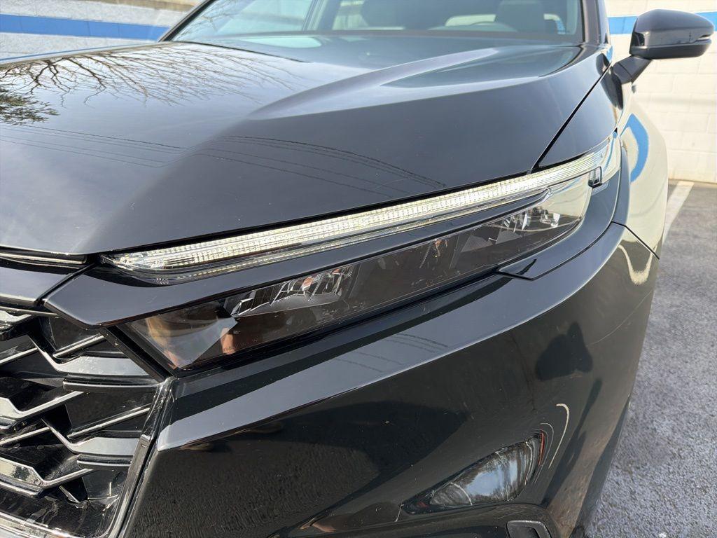 used 2023 Honda CR-V Hybrid car, priced at $35,996