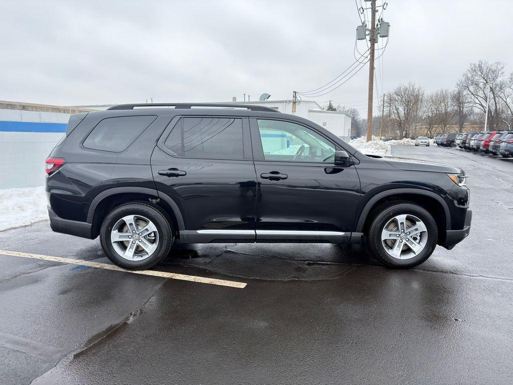 new 2026 Honda Pilot car, priced at $45,302