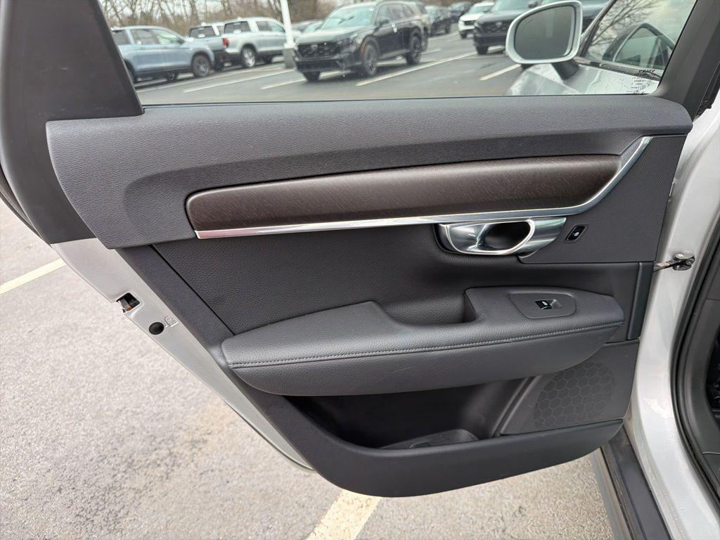 used 2018 Volvo V90 Cross Country car, priced at $22,974