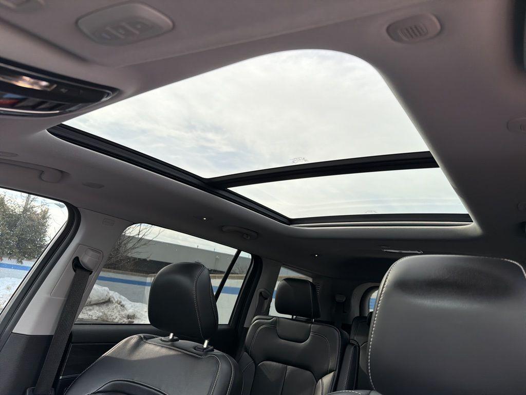 used 2021 Jeep Grand Cherokee L car, priced at $25,645