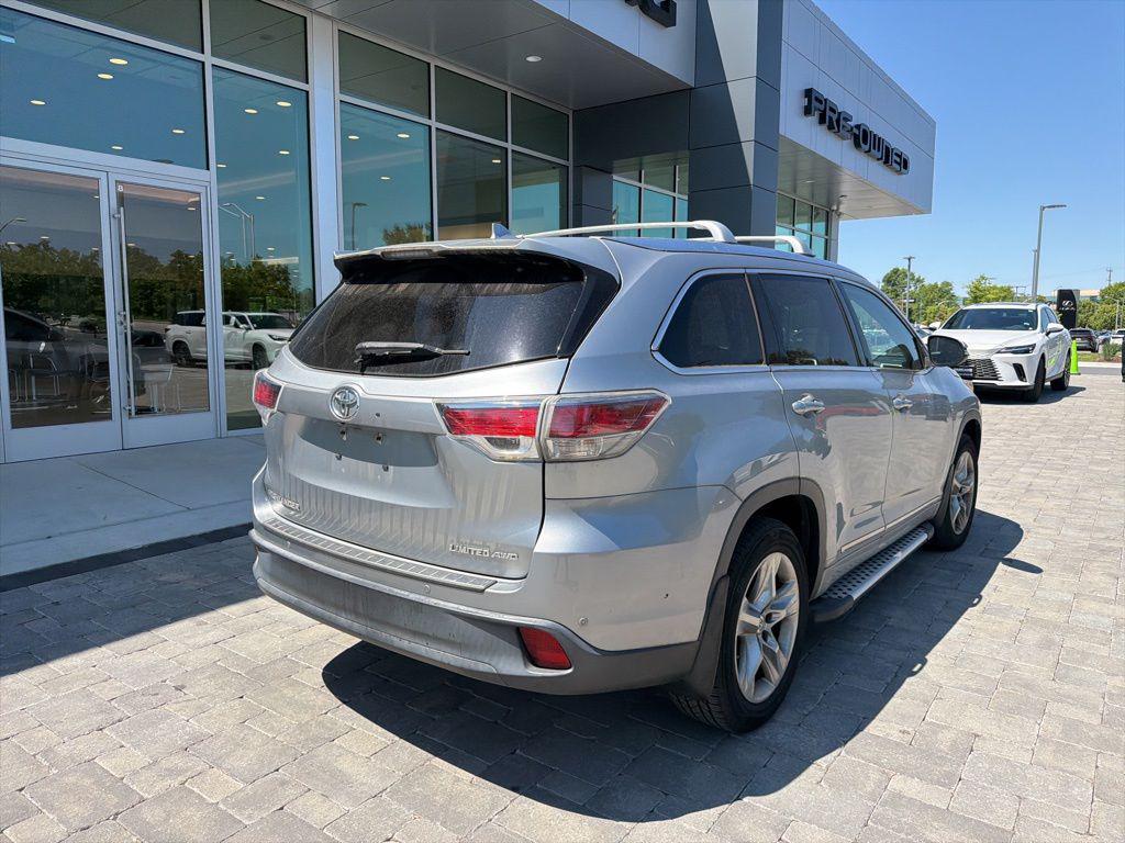used 2015 Toyota Highlander car, priced at $22,536