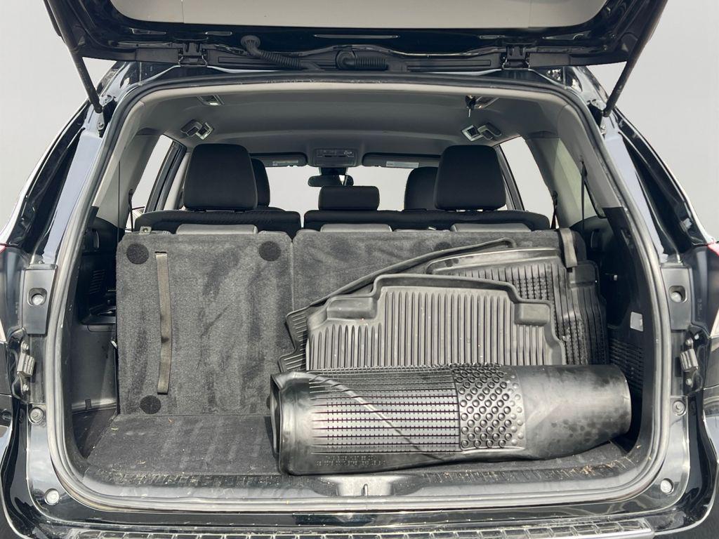 used 2018 Toyota Highlander car, priced at $19,419