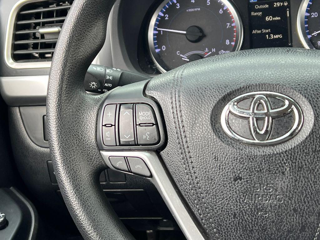 used 2018 Toyota Highlander car, priced at $19,419