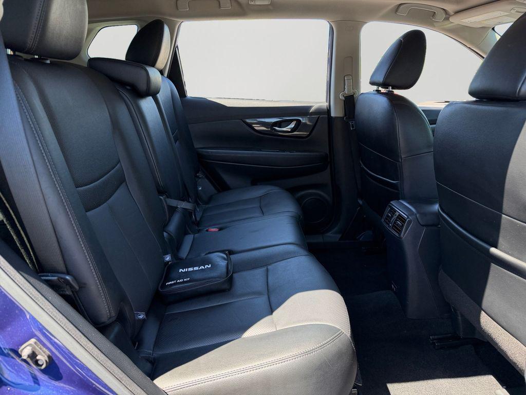 used 2020 Nissan Rogue car, priced at $18,552