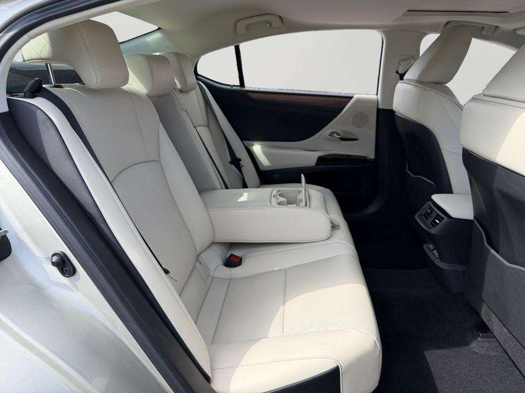 used 2025 Lexus ES 350 car, priced at $45,014