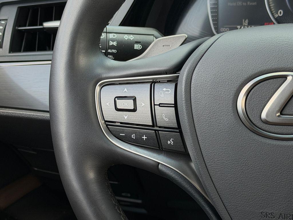 used 2022 Lexus ES 350 car, priced at $31,578