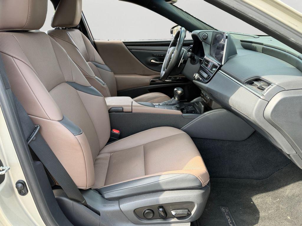 used 2022 Lexus ES 350 car, priced at $31,578