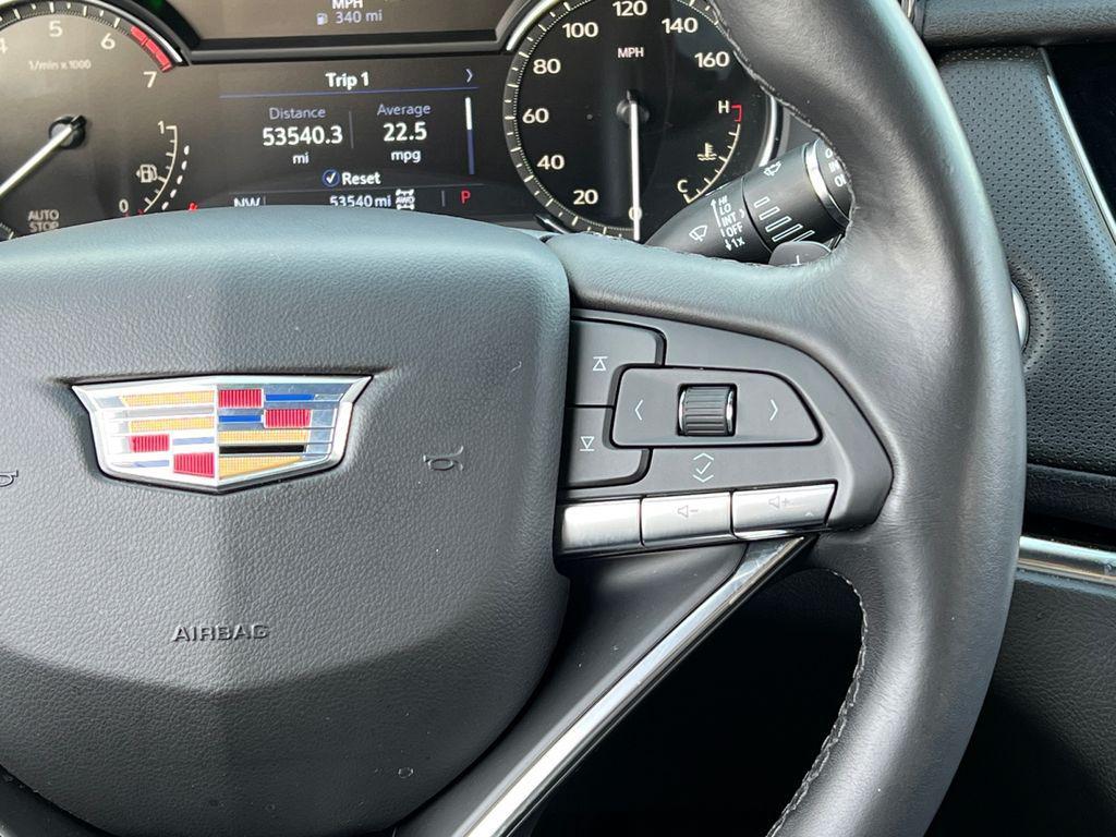 used 2023 Cadillac XT6 car, priced at $26,989