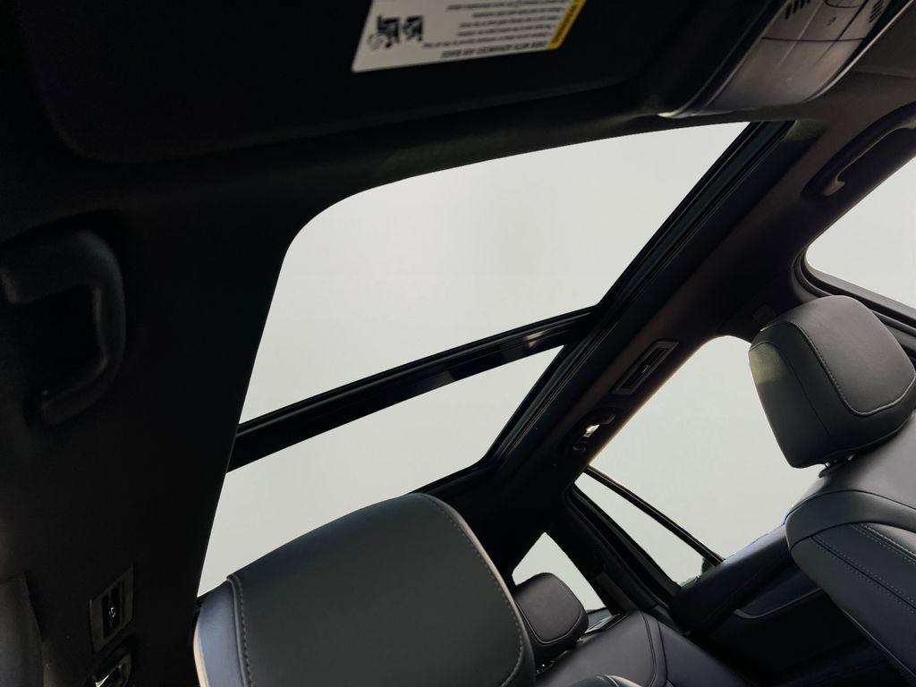 used 2023 Cadillac XT6 car, priced at $26,989