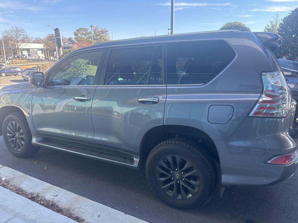 used 2023 Lexus GX 460 car, priced at $57,869