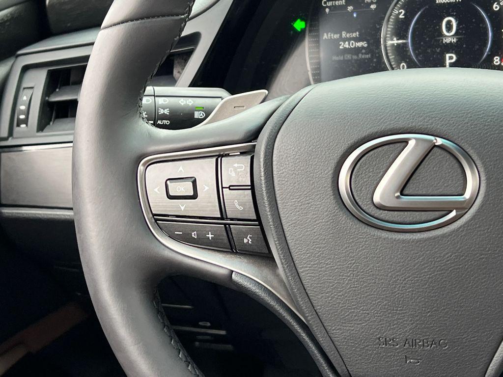 used 2023 Lexus ES 350 car, priced at $36,899
