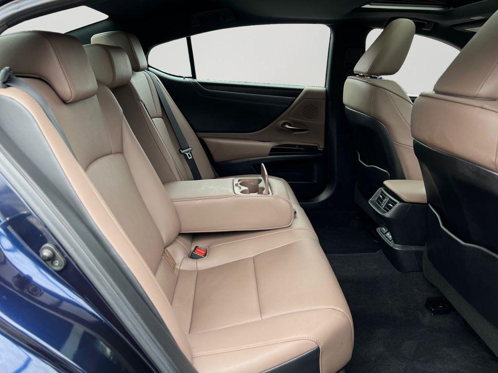 used 2023 Lexus ES 350 car, priced at $36,899