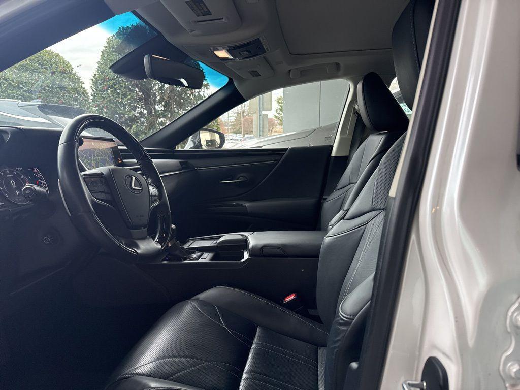 used 2020 Lexus ES 350 car, priced at $34,671