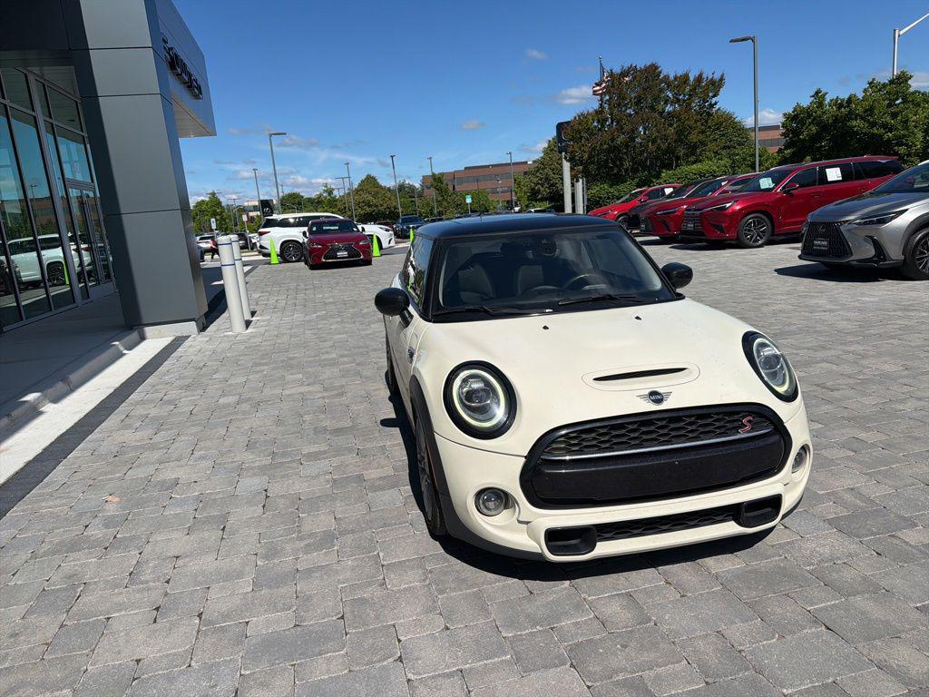 used 2021 MINI Hardtop car, priced at $18,699