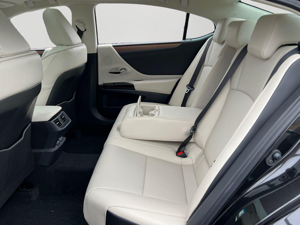 new 2025 Lexus ES 350 car, priced at $48,560