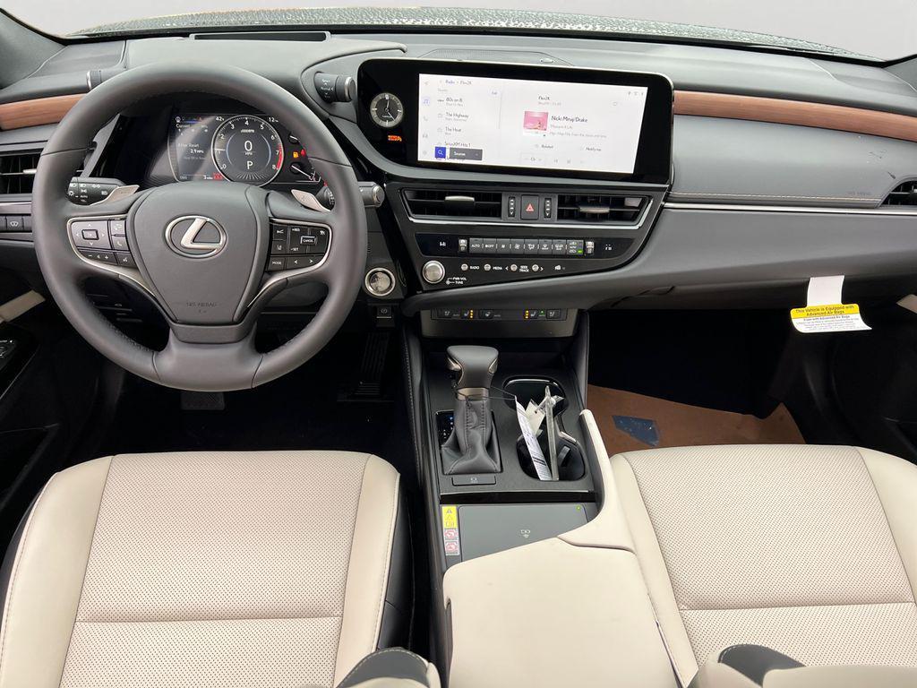 new 2025 Lexus ES 350 car, priced at $48,560