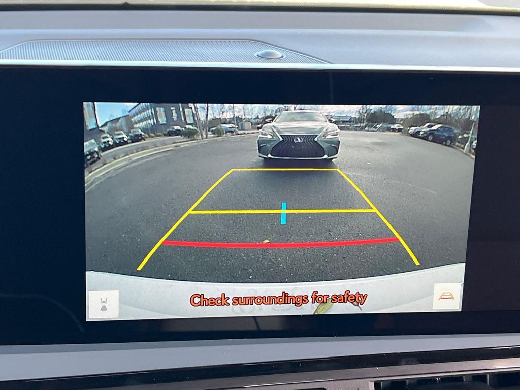 new 2025 Lexus ES 350 car, priced at $49,060