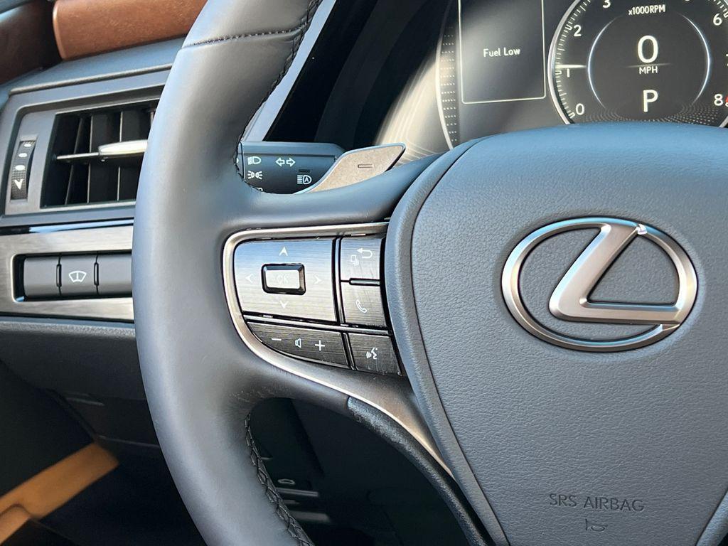 new 2025 Lexus ES 350 car, priced at $51,779
