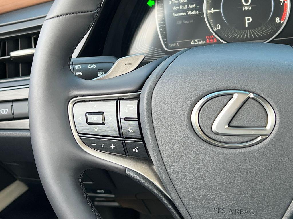 new 2025 Lexus ES 350 car, priced at $48,425
