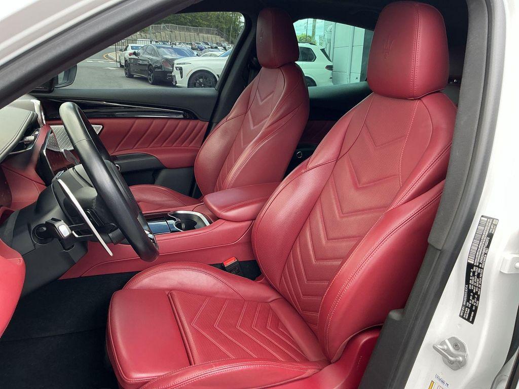 used 2023 Maserati Grecale car, priced at $41,993