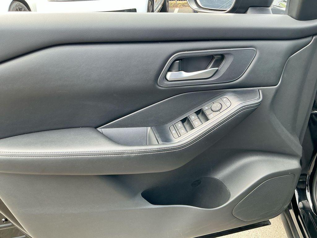 used 2024 Nissan Rogue car, priced at $22,993