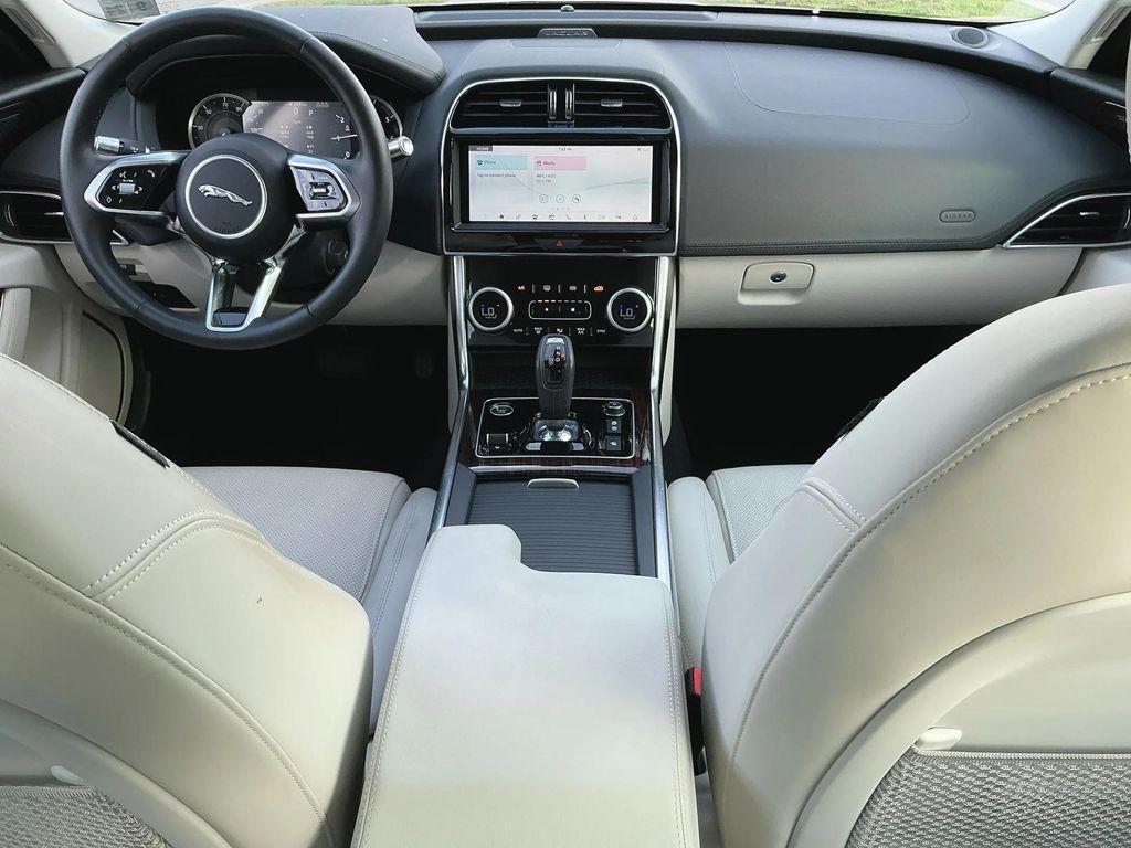 2020 Fuji White Jaguar XE