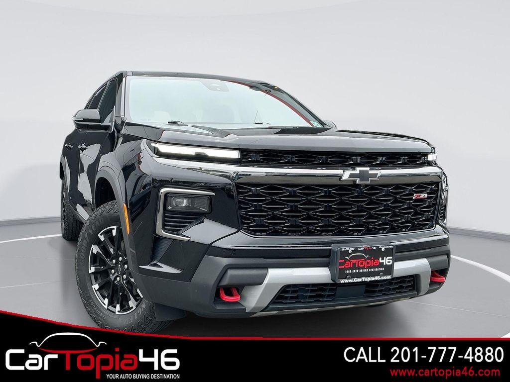 used 2024 Chevrolet Traverse car, priced at $41,993