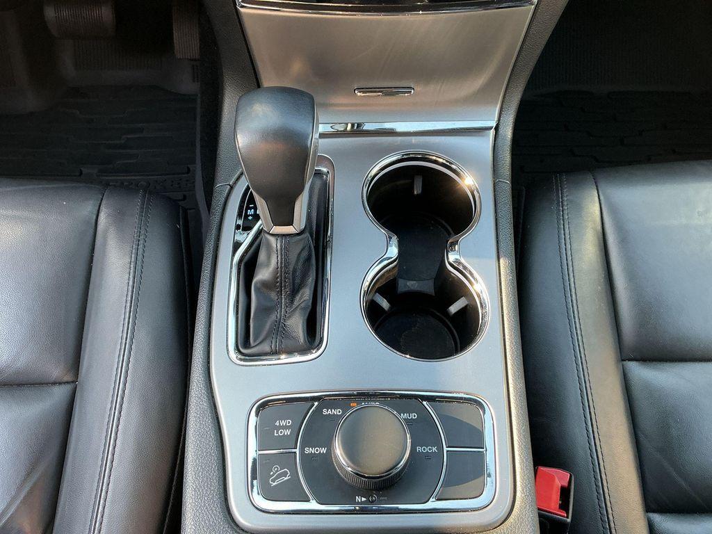 used 2021 Jeep Grand Cherokee car, priced at $23,793