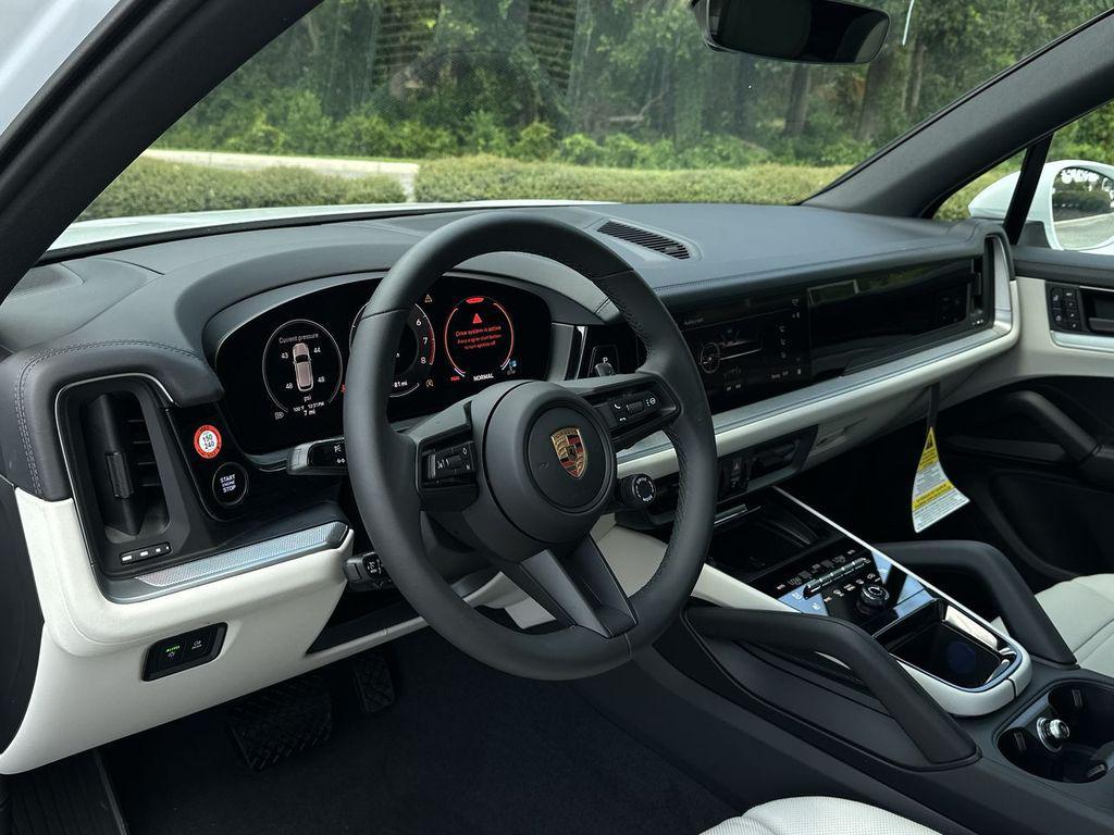 new 2025 Porsche Cayenne car, priced at $103,925