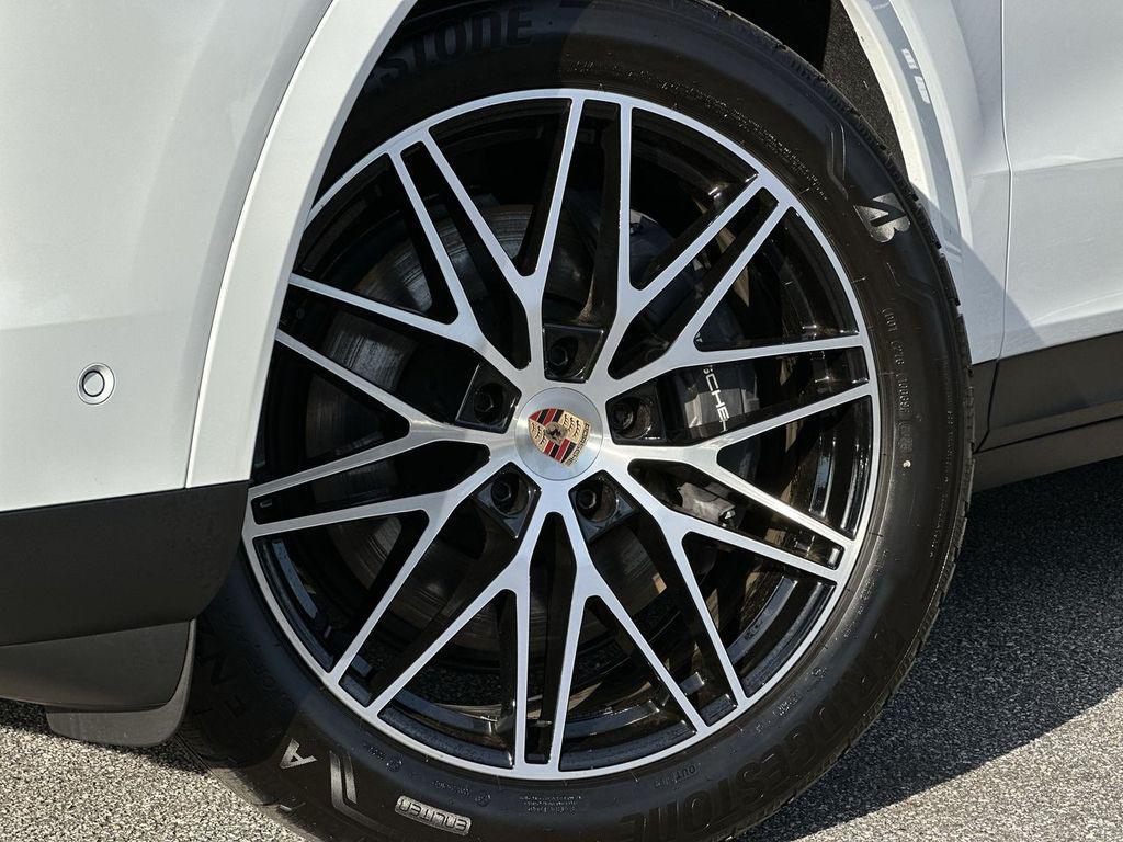 new 2026 Porsche Cayenne car, priced at $111,420