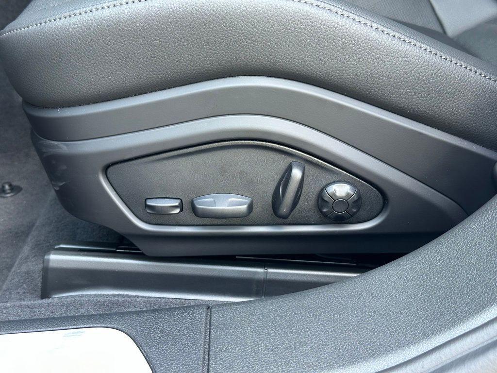 new 2026 Porsche Panamera car, priced at $131,724