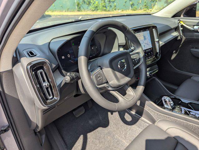 new 2026 Volvo XC40 car