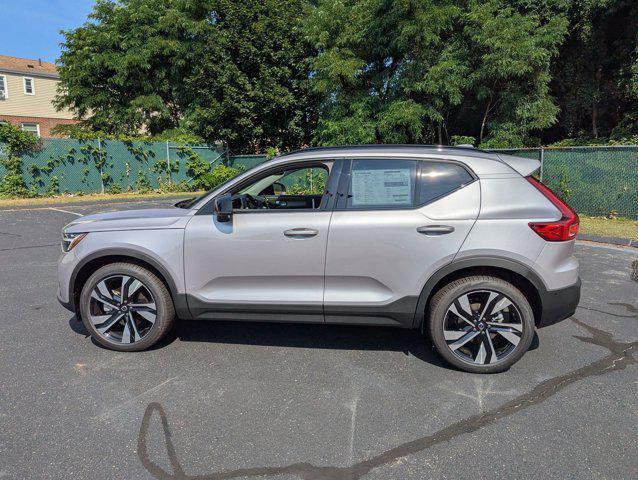 new 2026 Volvo XC40 car