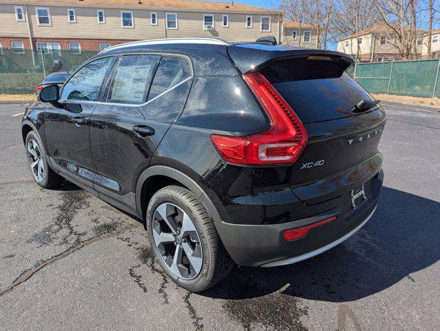 new 2025 Volvo XC40 car, priced at $39,995