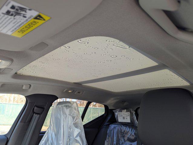 new 2025 Volvo XC40 car, priced at $39,995