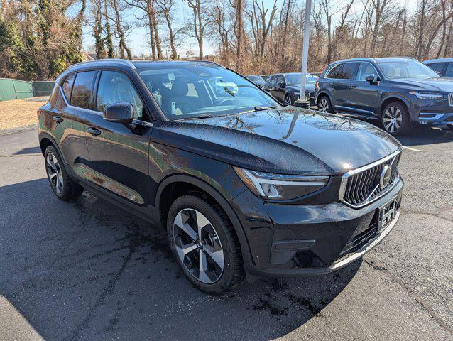 new 2025 Volvo XC40 car, priced at $39,995