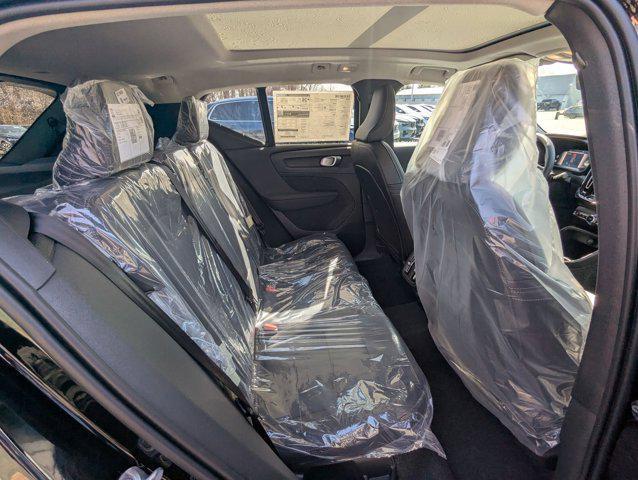 new 2025 Volvo XC40 car, priced at $39,995