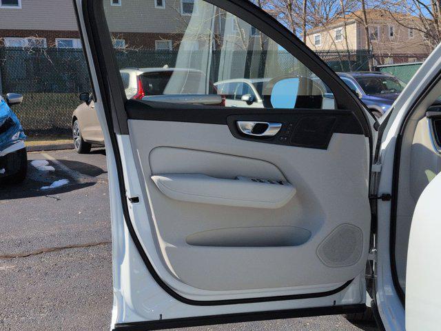 new 2026 Volvo XC60 car, priced at $62,935