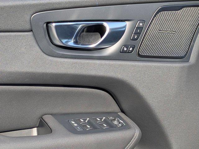 new 2026 Volvo XC60 car