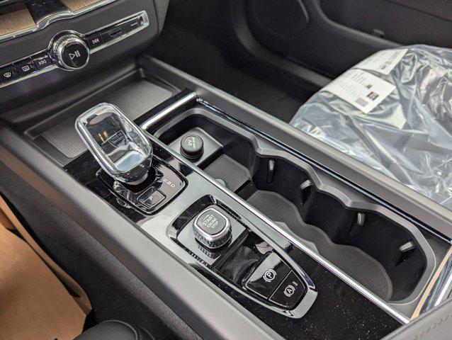 new 2026 Volvo XC60 car, priced at $55,985