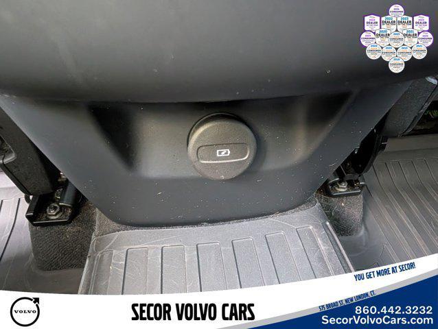 used 2023 Volvo XC60 car, priced at $32,995