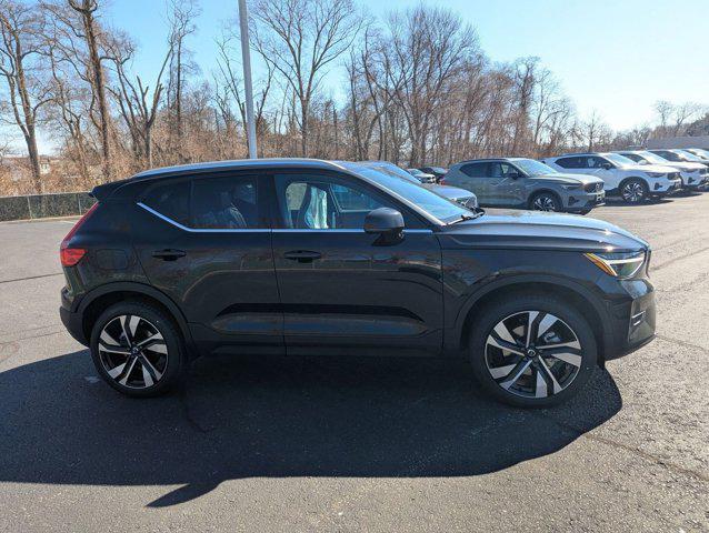 new 2025 Volvo XC40 car, priced at $44,995