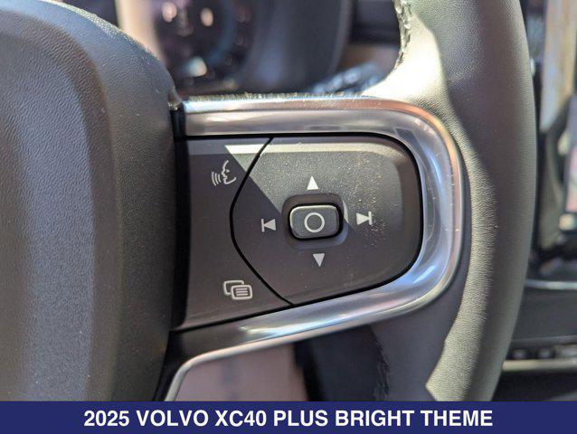 new 2025 Volvo XC40 car, priced at $44,895