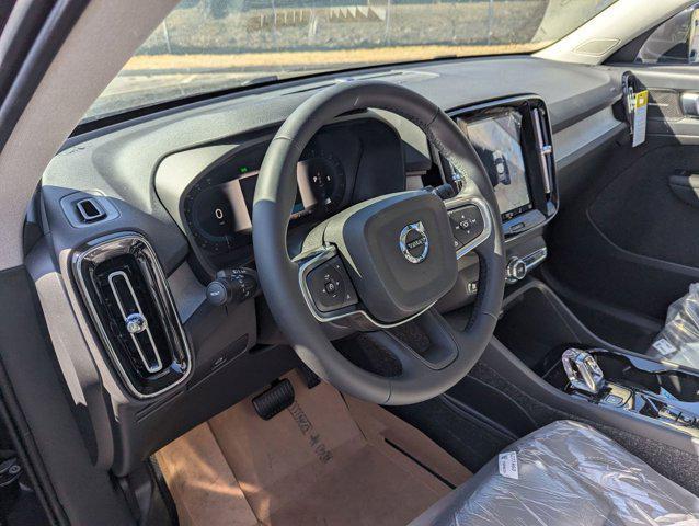 new 2025 Volvo XC40 car, priced at $44,995
