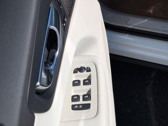 new 2026 Volvo XC60 Plug-In Hybrid car, priced at $74,740