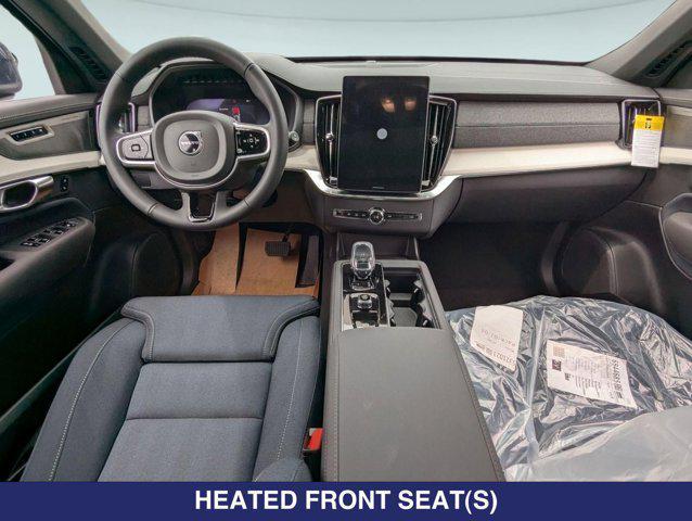 new 2025 Volvo XC90 car, priced at $65,895