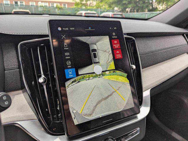 new 2025 Volvo XC90 car, priced at $65,895