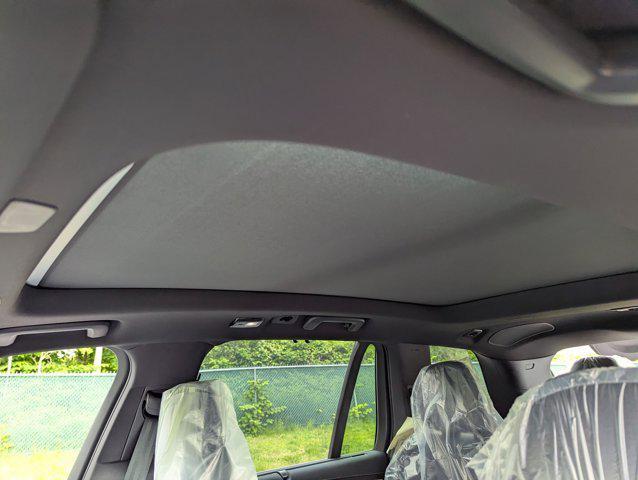 new 2025 Volvo XC90 car, priced at $65,895