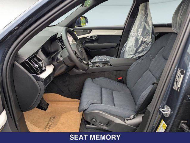 new 2025 Volvo XC90 car, priced at $65,895