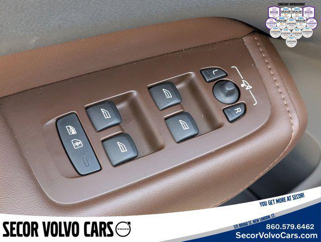 used 2023 Volvo XC60 car, priced at $35,495